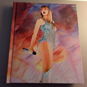 Taylor Swift, Eras Tour - book